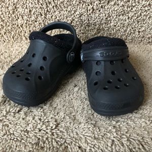Toddler Sherpa Lined Crocs 6/7